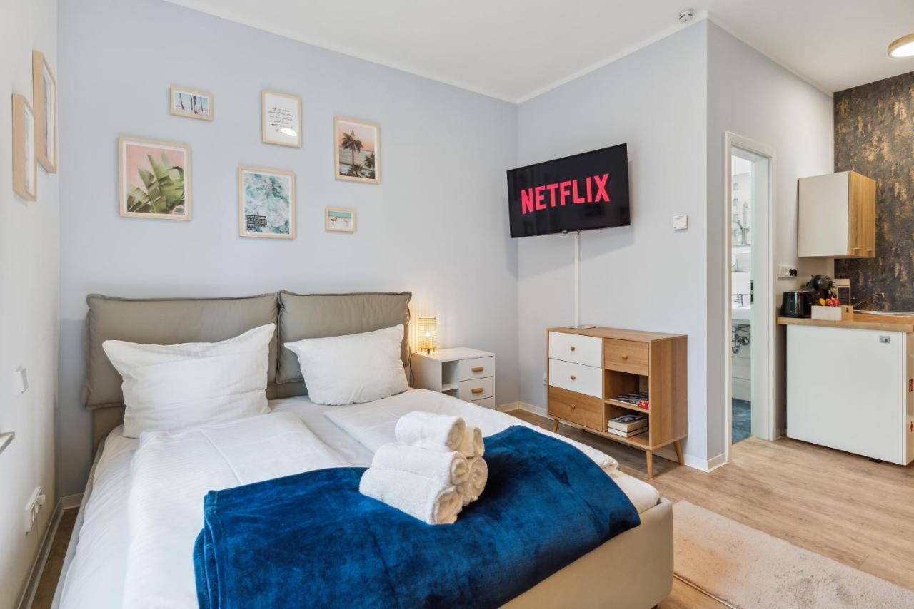 Vorstadtoase - 2 Personen - Eichwalde, Naehe Ber - Queensize-Bett, Netflix, Parken Buitenkant foto