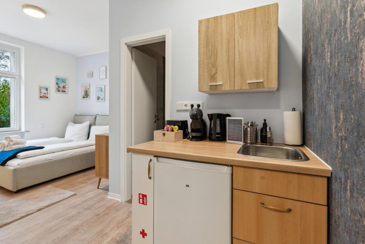 Vorstadtoase - 2 Personen - Eichwalde, Naehe Ber - Queensize-Bett, Netflix, Parken Buitenkant foto