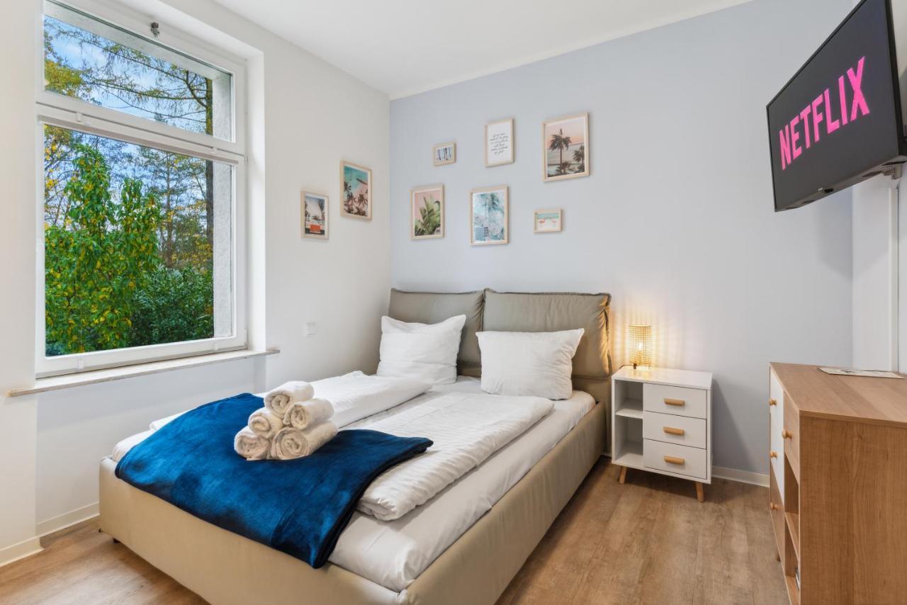 Vorstadtoase - 2 Personen - Eichwalde, Naehe Ber - Queensize-Bett, Netflix, Parken Buitenkant foto